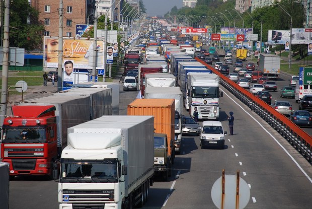Грузы, ввозимые в Москву и вывозимые из столицы и способы решения транспортных проблем.